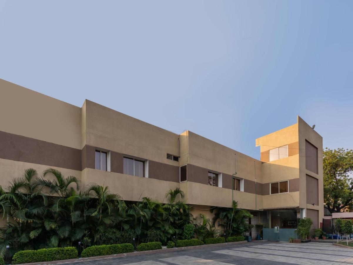 Spot On 73694 Hotel Prakash Saharanpur Exterior photo